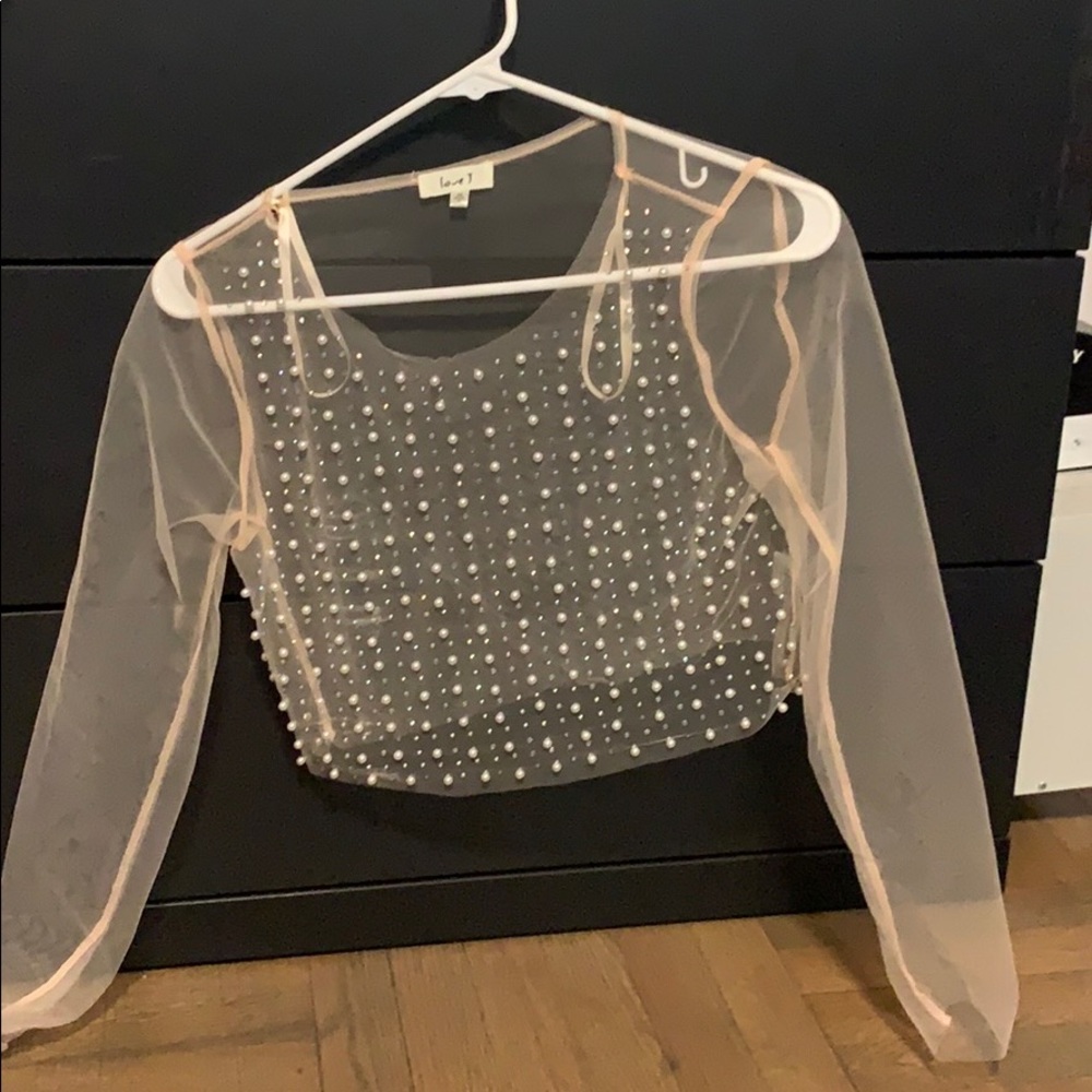 Crop c thru top